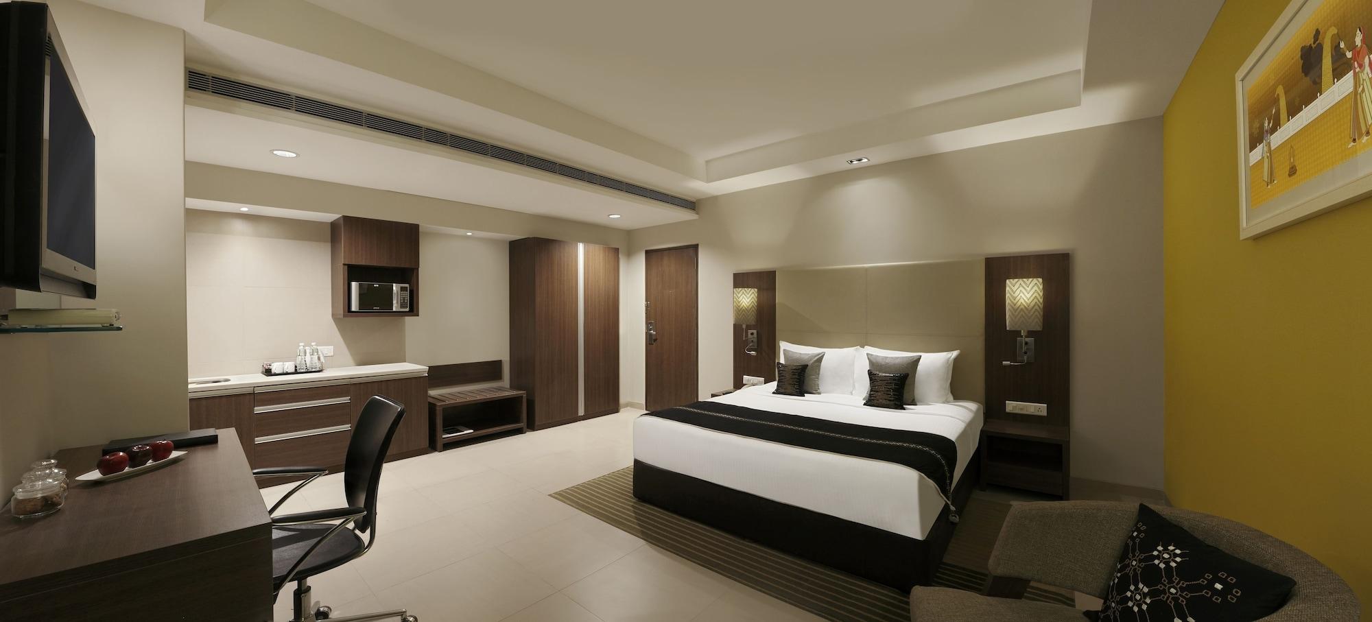 Grand Mercure Vadodara Surya Palace Екстер'єр фото
