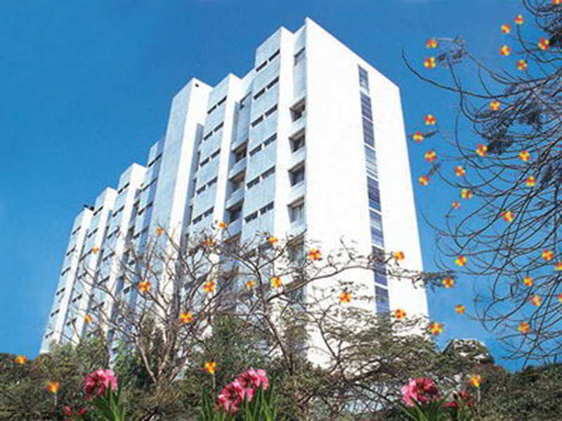 Grand Mercure Vadodara Surya Palace Екстер'єр фото